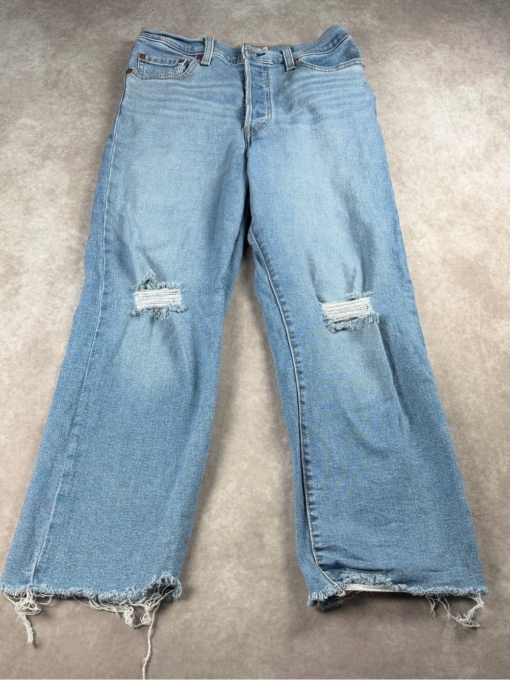 Levi’s Ribcage Straight Ankle Distressed Jeans Size 29